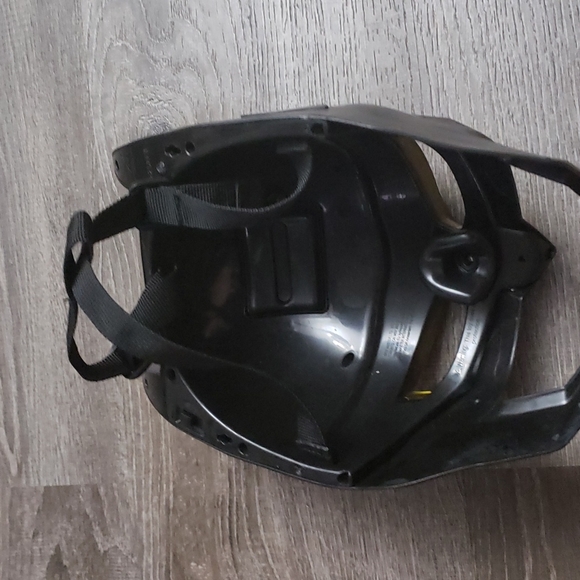 BATMAN, Voice Changing Mask with Over 15 Sounds - Picture 4 of 8